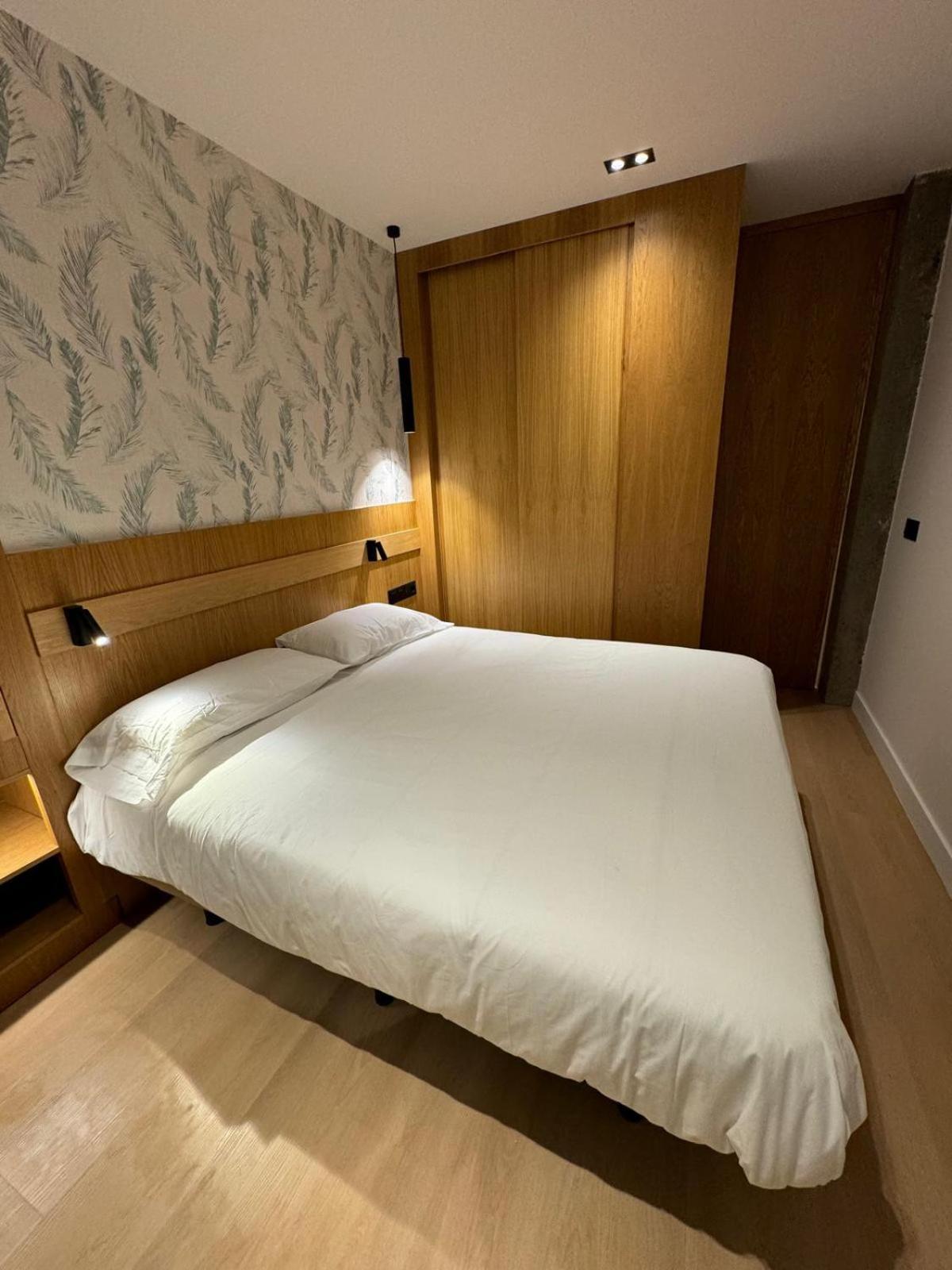 Moderno Costa 49 2-i
